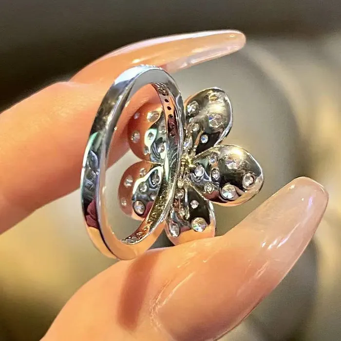 Shineofidamond Rings Five Petal Flower Shaped Engagement Ring in Sterling Silver