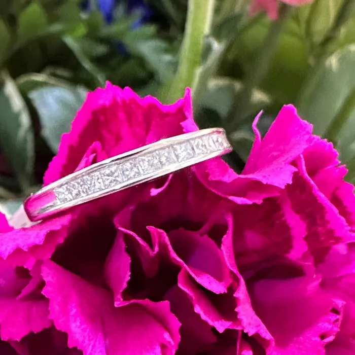 ONeills Estate Jewelry Rings 14 Karat White Gold Diamond Wedding Band 11000743 ONeills Estate Jewelry Rings 14 Karat White Gold Diamond Wedding Band 11000743