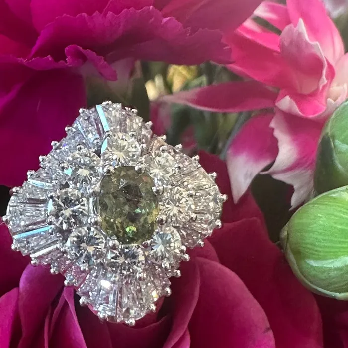 Rings ONeills Estate Jewelry Platinum Diamond Demantoid Garnet Ring 13000851 Rings ONeills Estate Jewelry Platinum Diamond Demantoid Garnet Ring 13000851